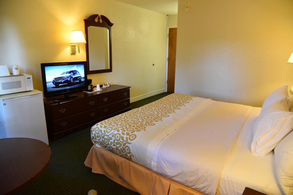 Econo Lodge Cherry Point Havelock Exterior foto